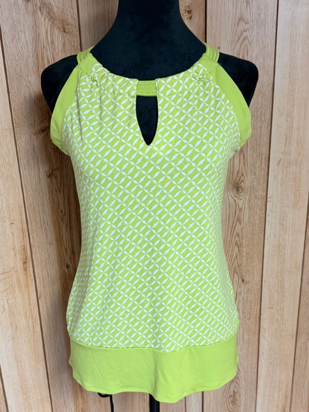 Banana Republic Vibrant Lime Green Keyhole Tank Blouse Womens Size XS